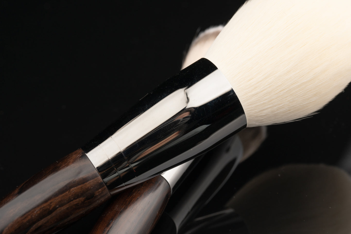 17PCS Professional Luxury High Quality Daily Ebony Handle with Bag Full Makeup Brushes Set